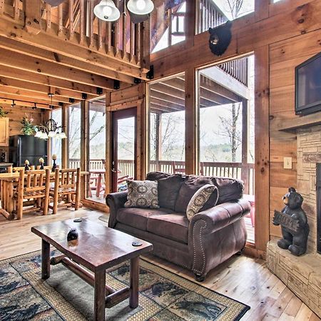Sevierville Sanctuary Hot Tub, Pool Table And Deck! Buitenkant foto