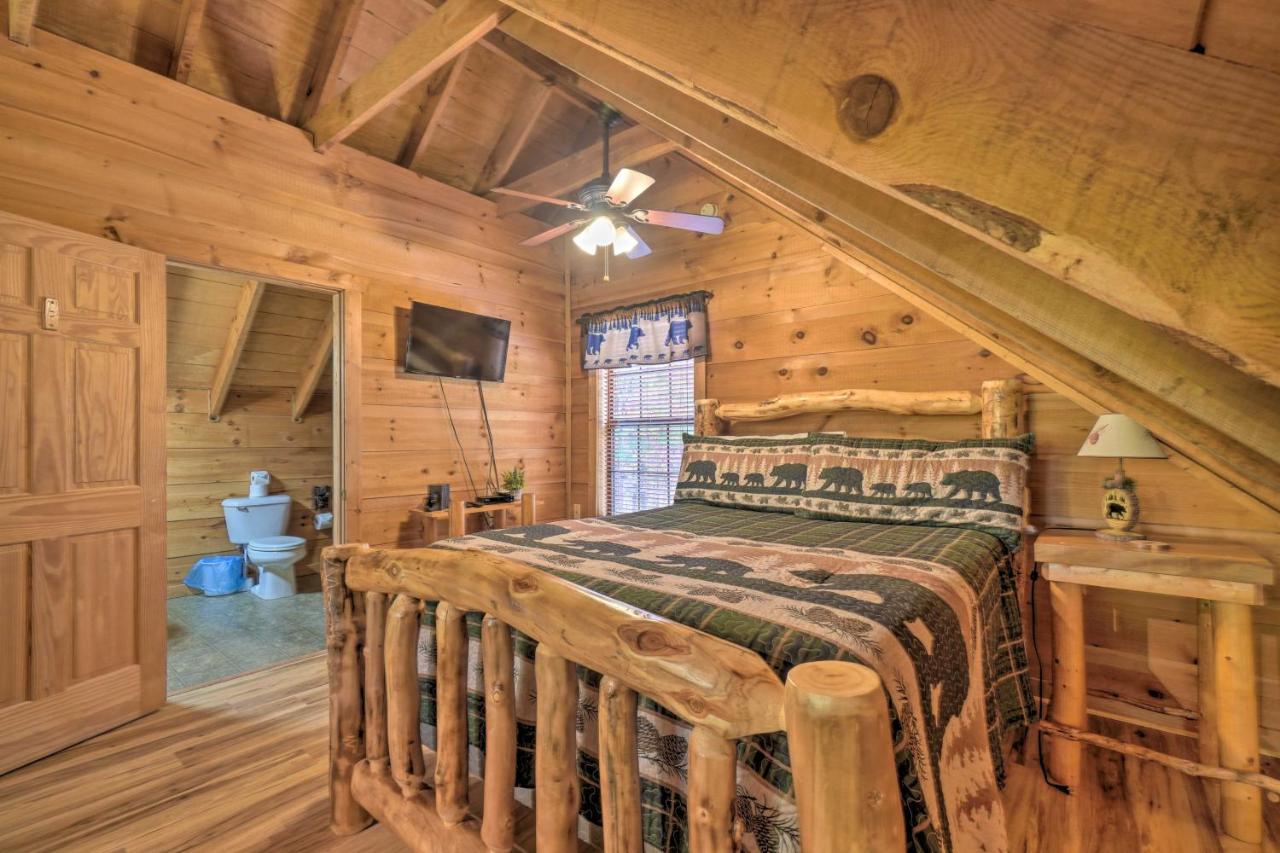 Sevierville Sanctuary Hot Tub, Pool Table And Deck! Buitenkant foto