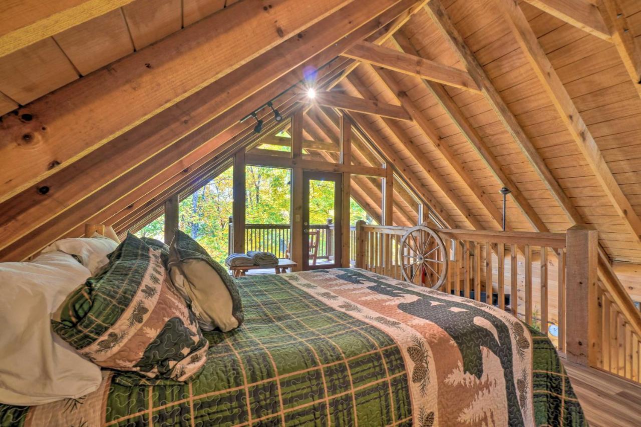 Sevierville Sanctuary Hot Tub, Pool Table And Deck! Buitenkant foto