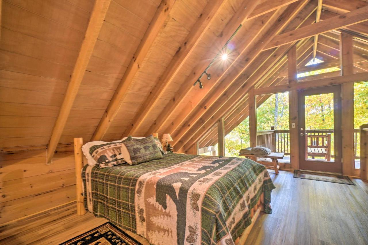 Sevierville Sanctuary Hot Tub, Pool Table And Deck! Buitenkant foto