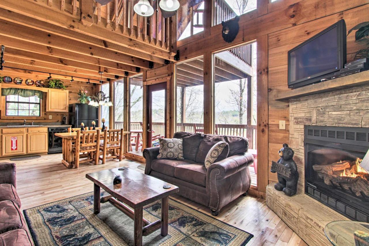 Sevierville Sanctuary Hot Tub, Pool Table And Deck! Buitenkant foto