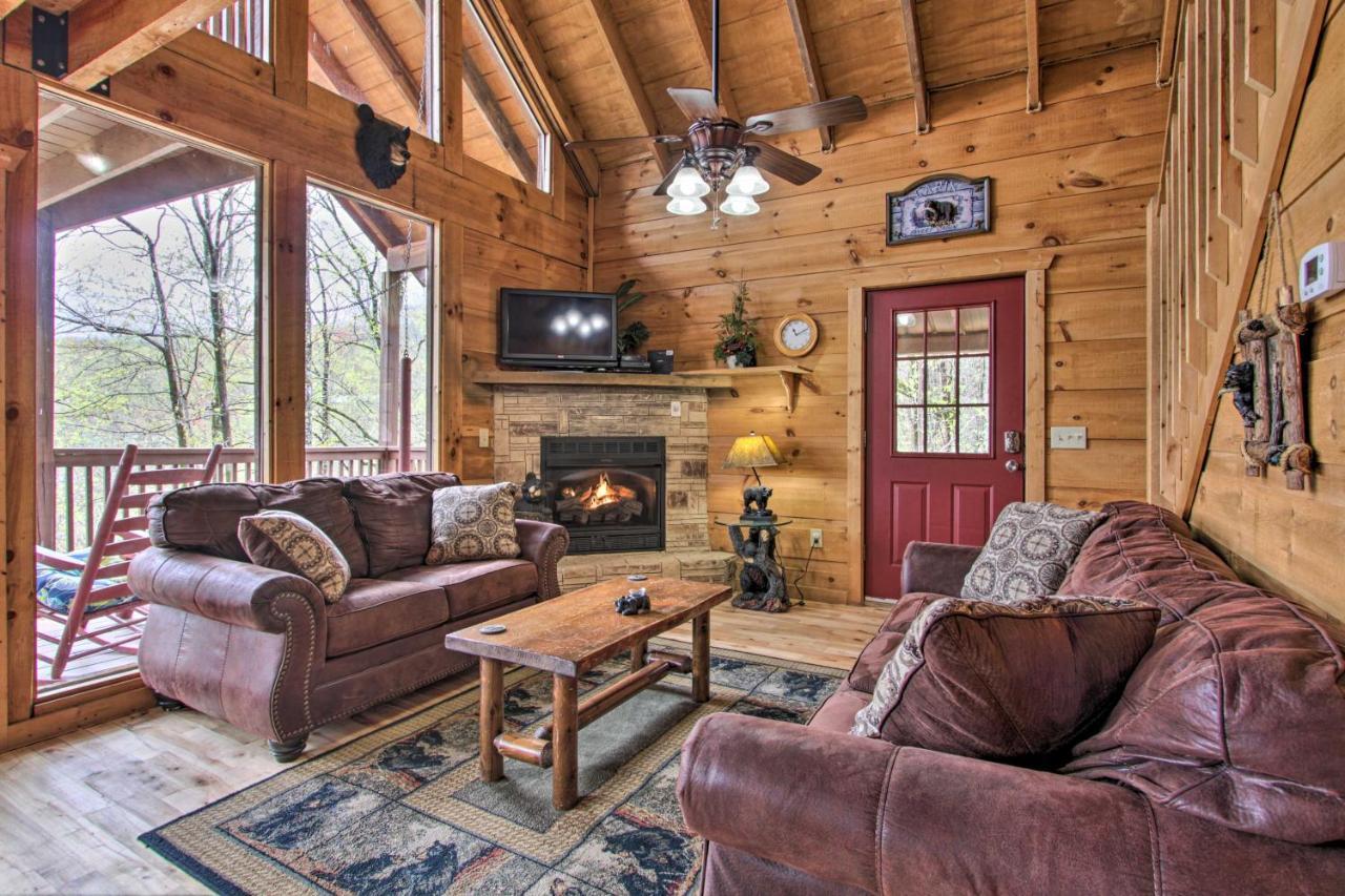 Sevierville Sanctuary Hot Tub, Pool Table And Deck! Buitenkant foto