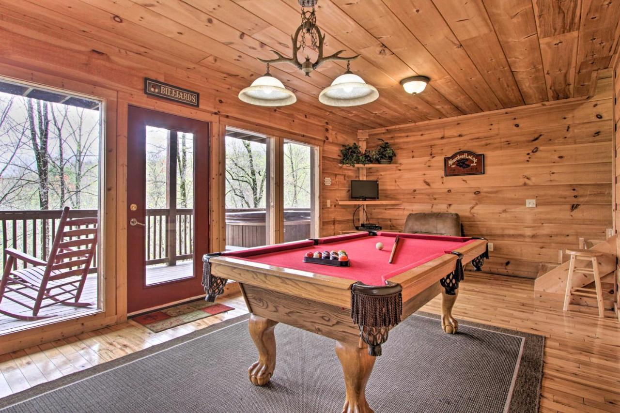 Sevierville Sanctuary Hot Tub, Pool Table And Deck! Buitenkant foto