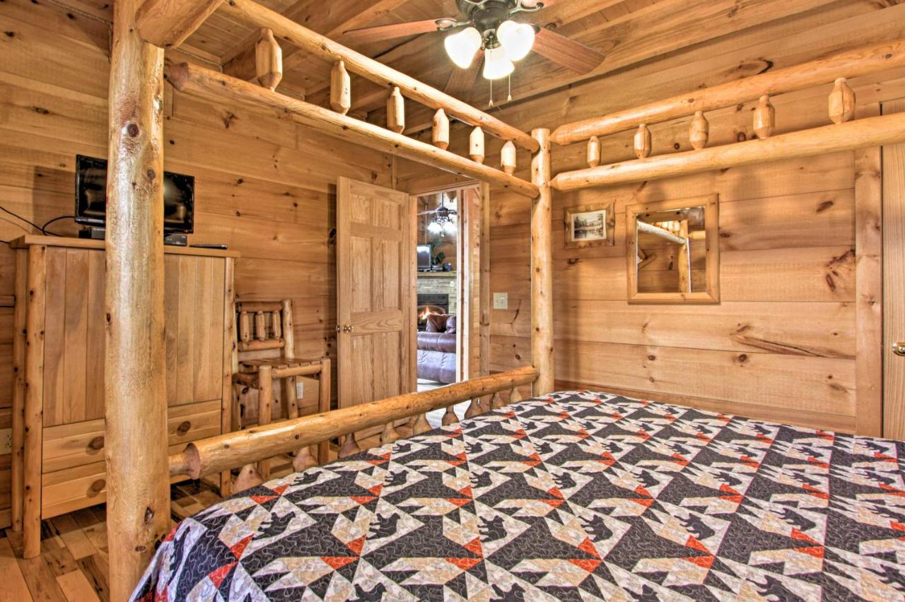 Sevierville Sanctuary Hot Tub, Pool Table And Deck! Buitenkant foto